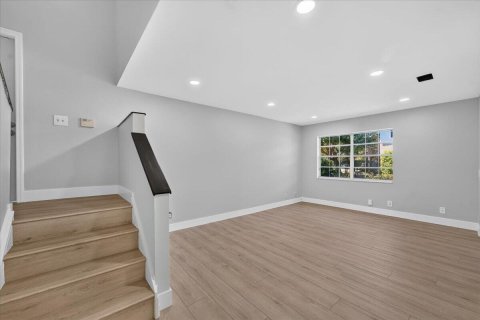 Touwnhouse à vendre à Boca Raton, Floride: 3 chambres, 113.99 m2 № 2338733 - photo 4