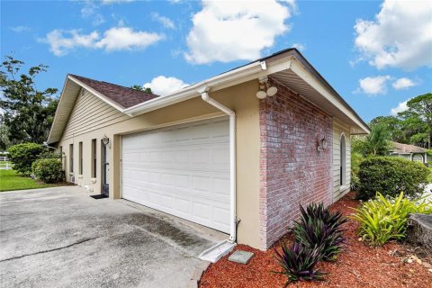 Villa ou maison à vendre à Plant City, Floride: 4 chambres, 203.08 m2 № 2321553 - photo 15