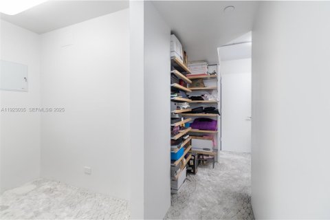 Copropriété à vendre à Miami, Floride: 1 chambre, 114.27 m2 № 1986685 - photo 30