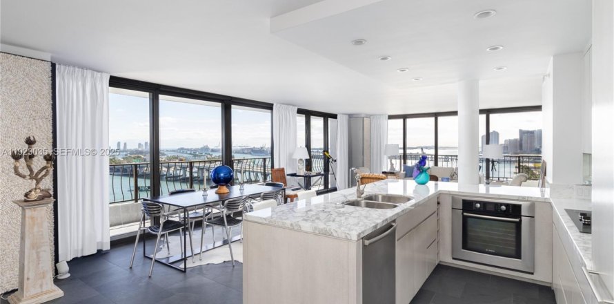 Condo à Miami, Floride, 1 chambre № 1986685