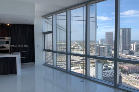 Copropriété à louer à Miami, Floride: 1 chambre, 87.05 m2 № 1946859 - photo 3