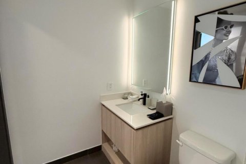 Condo in Miami, Florida, 1 bedroom  № 2087055 - photo 14