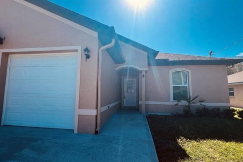 Appartement à louer à Palm Coast, Floride: 3 chambres, 111.48 m2 № 2109509 - photo 2