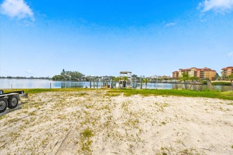 Land in Saint Pete Beach, Florida № 2370823 - photo 7