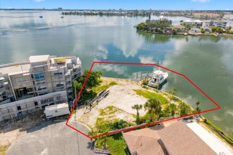 Land in Saint Pete Beach, Florida № 2370823