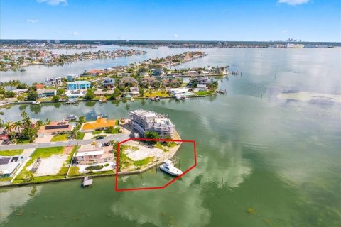 Land in Saint Pete Beach, Florida № 2370823 - photo 16