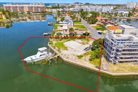 Land in Saint Pete Beach, Florida № 2370823 - photo 14