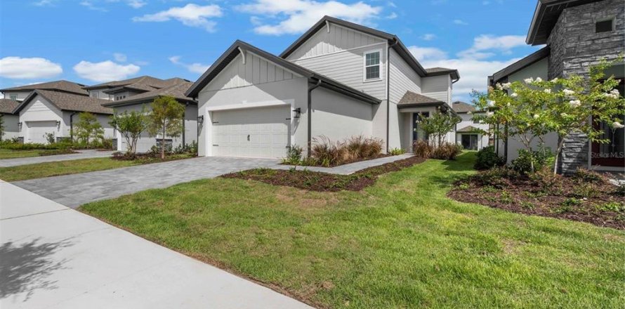 Casa en Kissimmee, Florida 4 dormitorios, 200.48 m2 № 1908226