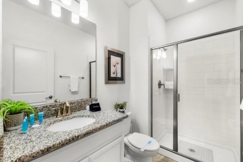Townhouse in STOREY LAKE in Kissimmee, Florida 4 bedrooms, 177.81 sq.m. № 2386172 - photo 4