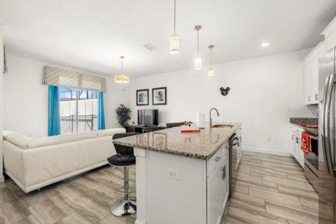 Townhouse in STOREY LAKE in Kissimmee, Florida 4 bedrooms, 177.81 sq.m. № 2386172 - photo 8