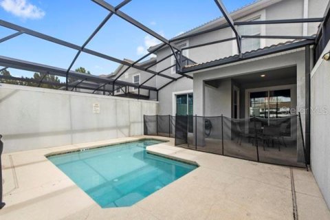 Townhouse in STOREY LAKE in Kissimmee, Florida 4 bedrooms, 177.81 sq.m. № 2386172 - photo 30
