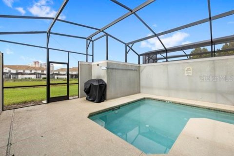 Townhouse in STOREY LAKE in Kissimmee, Florida 4 bedrooms, 177.81 sq.m. № 2386172 - photo 28