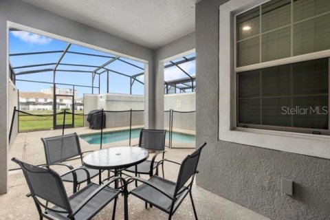 Townhouse in STOREY LAKE in Kissimmee, Florida 4 bedrooms, 177.81 sq.m. № 2386172 - photo 26