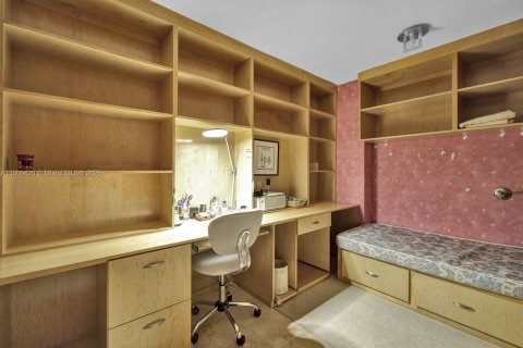 Condominio en venta en Miami, Florida, 3 dormitorios, 225.2 m2 № 1864111 - foto 20