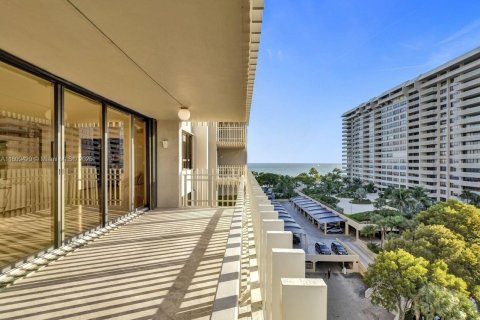 Condominio en venta en Miami, Florida, 3 dormitorios, 225.2 m2 № 1864111 - foto 30
