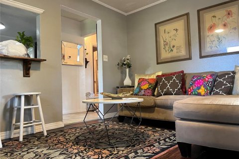 Casa en venta en Tampa, Florida, 2 dormitorios, 70.23 m2 № 1791173 - foto 4