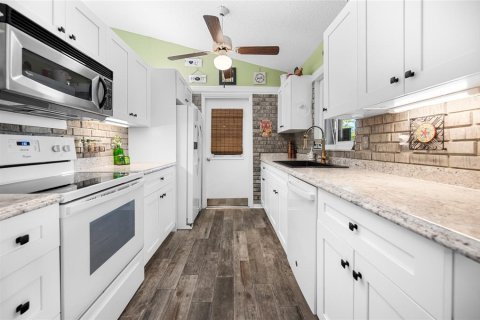 Casa en venta en Port Charlotte, Florida, 3 dormitorios, 134.89 m2 № 1687818 - foto 21