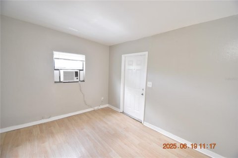 Apartamento en alquiler en Saint Petersburg, Florida, 2 dormitorios, 53.51 m2 № 1798389 - foto 8