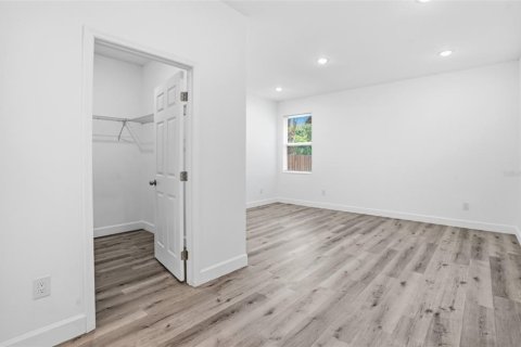 Casa en venta en Saint Petersburg, Florida, 4 dormitorios, 159.42 m2 № 2094515 - foto 28