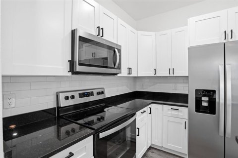 Casa en venta en Saint Petersburg, Florida, 4 dormitorios, 159.42 m2 № 2094515 - foto 9