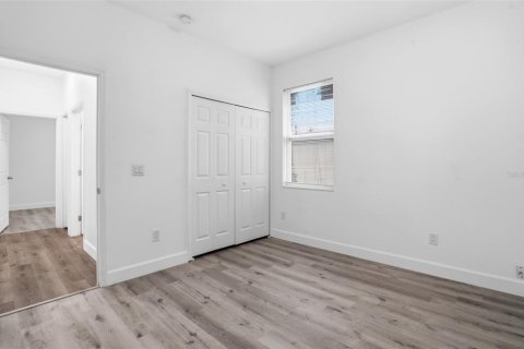 Casa en venta en Saint Petersburg, Florida, 4 dormitorios, 159.42 m2 № 2094515 - foto 23