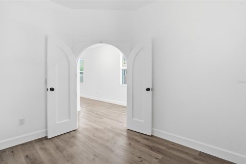 Casa en venta en Saint Petersburg, Florida, 4 dormitorios, 159.42 m2 № 2094515 - foto 27