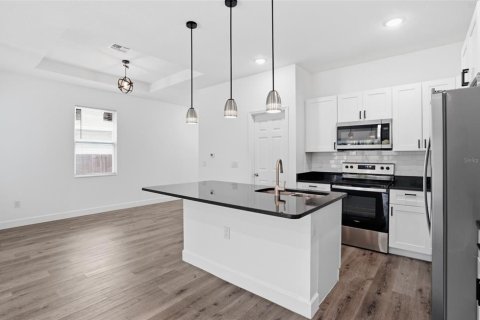Casa en venta en Saint Petersburg, Florida, 4 dormitorios, 159.42 m2 № 2094515 - foto 10