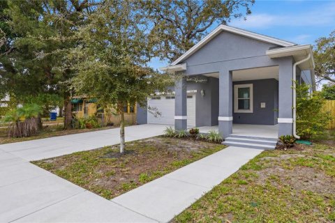 Casa en venta en Saint Petersburg, Florida, 4 dormitorios, 159.42 m2 № 2094515 - foto 2