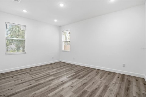 Casa en venta en Saint Petersburg, Florida, 4 dormitorios, 159.42 m2 № 2094515 - foto 29