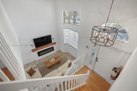 House in Plantation, Florida 3 bedrooms, 138.52 sq.m. № 1700010 - photo 23