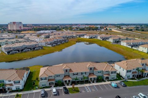 Townhouse in STOREY LAKE in Kissimmee, Florida 5 bedrooms, 197.7 sq.m. № 2092926 - photo 27
