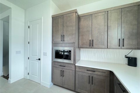 Townhouse in Orlando, Florida 3 bedrooms, 193.7 sq.m. № 2304793 - photo 26