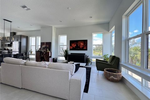 Townhouse in Orlando, Florida 3 bedrooms, 193.7 sq.m. № 2304793 - photo 15