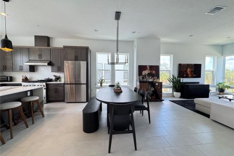 Townhouse in Orlando, Florida 3 bedrooms, 193.7 sq.m. № 2304793 - photo 11