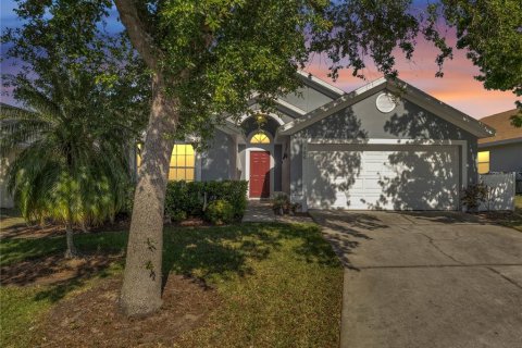 House in Davenport, Florida 4 bedrooms, 155.52 sq.m. № 1655129 - photo 1
