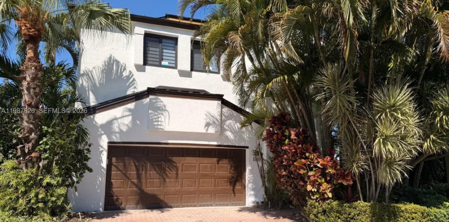 Villa ou maison à Pembroke Pines, Floride 5 chambres, 233.46 m2 № 2051542