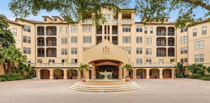 Condominio en Celebration, Florida, 2 dormitorios  № 2413436