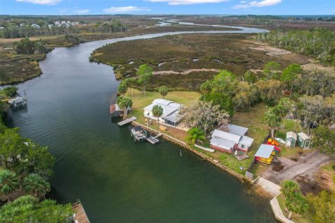 Купить виллу или дом в Вики Вачи, Флорида 13 комнат, 115.57м2, № 1025422 - фото 1