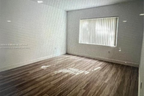 Copropriété à louer à North Miami, Floride: 1 chambre, 85.47 m2 № 1878618 - photo 6