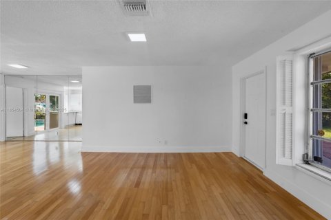 Villa ou maison à vendre à Oakland Park, Floride: 3 chambres, 121.89 m2 № 1872317 - photo 6