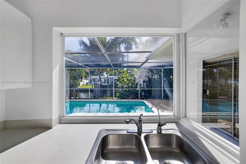 Villa ou maison à vendre à Oakland Park, Floride: 3 chambres, 121.89 m2 № 1872317 - photo 14