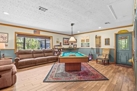 House in Weeki Wachee, Florida 3 bedrooms, 198.81 sq.m. № 2214930 - photo 18