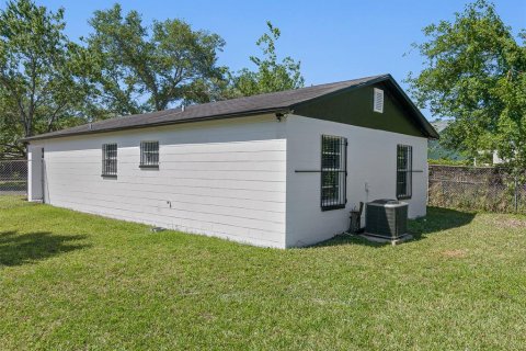 House in Tampa, Florida 3 bedrooms, 97.55 sq.m. № 1768091 - photo 21