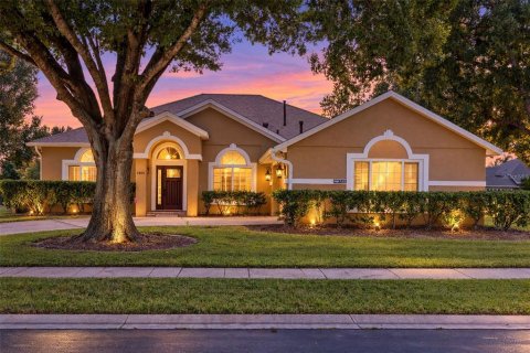 Villa ou maison à Kissimmee, Floride 5 chambres, 203.36 m2 № 2398720