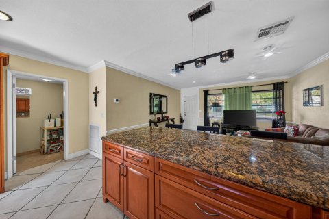 Casa en venta en Oakland Park, Florida, 3 dormitorios, 90.49 m2 № 2146175 - foto 16