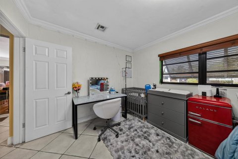 Casa en venta en Oakland Park, Florida, 3 dormitorios, 90.49 m2 № 2146175 - foto 11