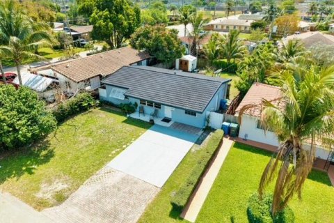 Casa en venta en Oakland Park, Florida, 3 dormitorios, 90.49 m2 № 2146175 - foto 26