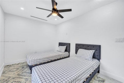 House in Fort Lauderdale, Florida 3 bedrooms № 1954098 - photo 17
