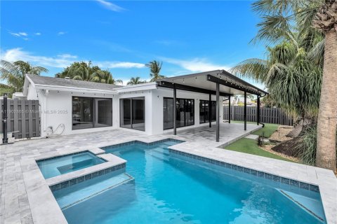 House in Fort Lauderdale, Florida 3 bedrooms № 1954098 - photo 22