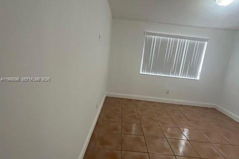 Copropriété à louer à Doral, Floride: 2 chambres, 98.48 m2 № 2050721 - photo 5